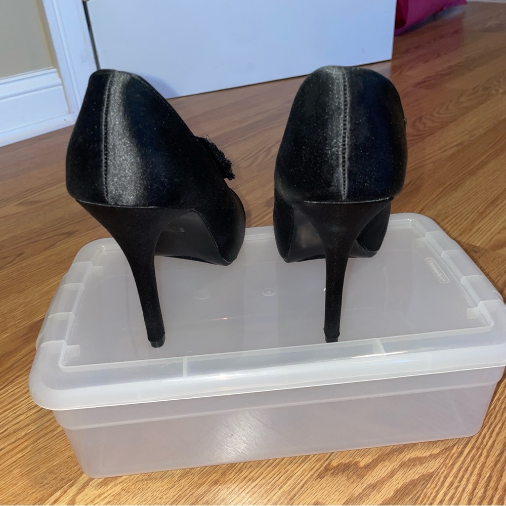 Lulu Townsend Black Stiletto Heels - Picture 4 of 5